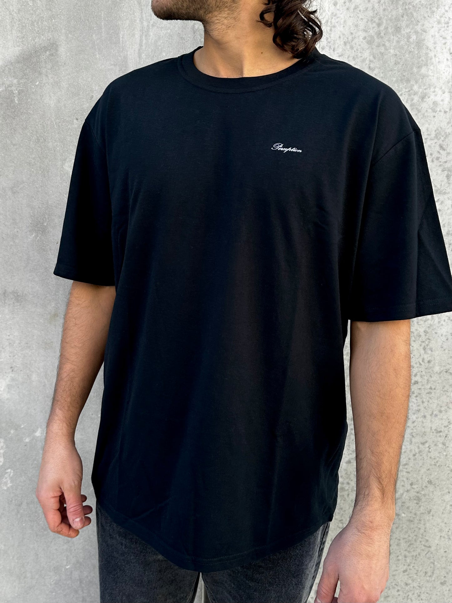 Remera PERCEPTION negra