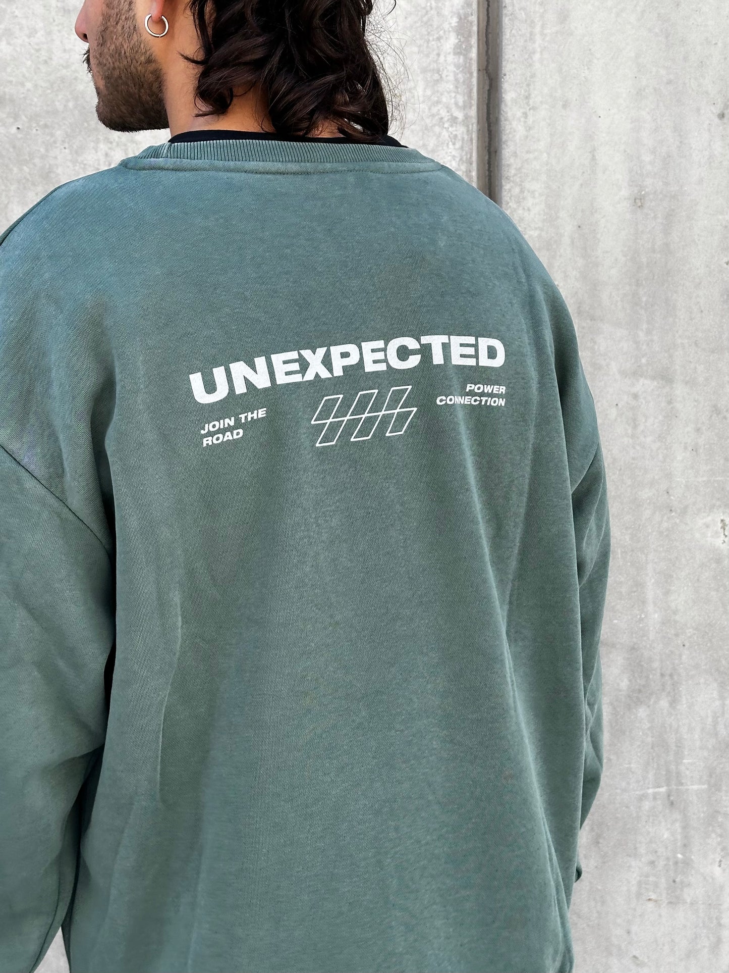 Buzo UNEXPECTED verde