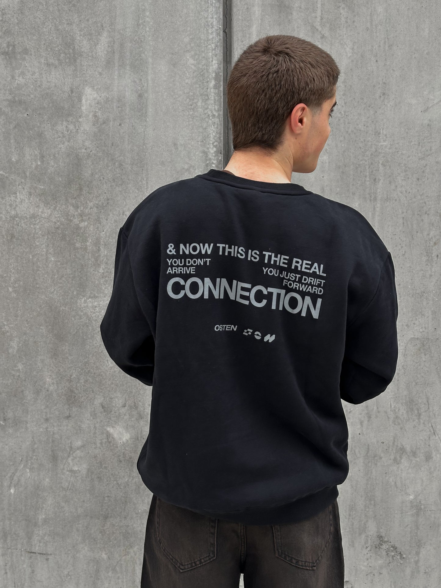 Buzo CONNECTION negro