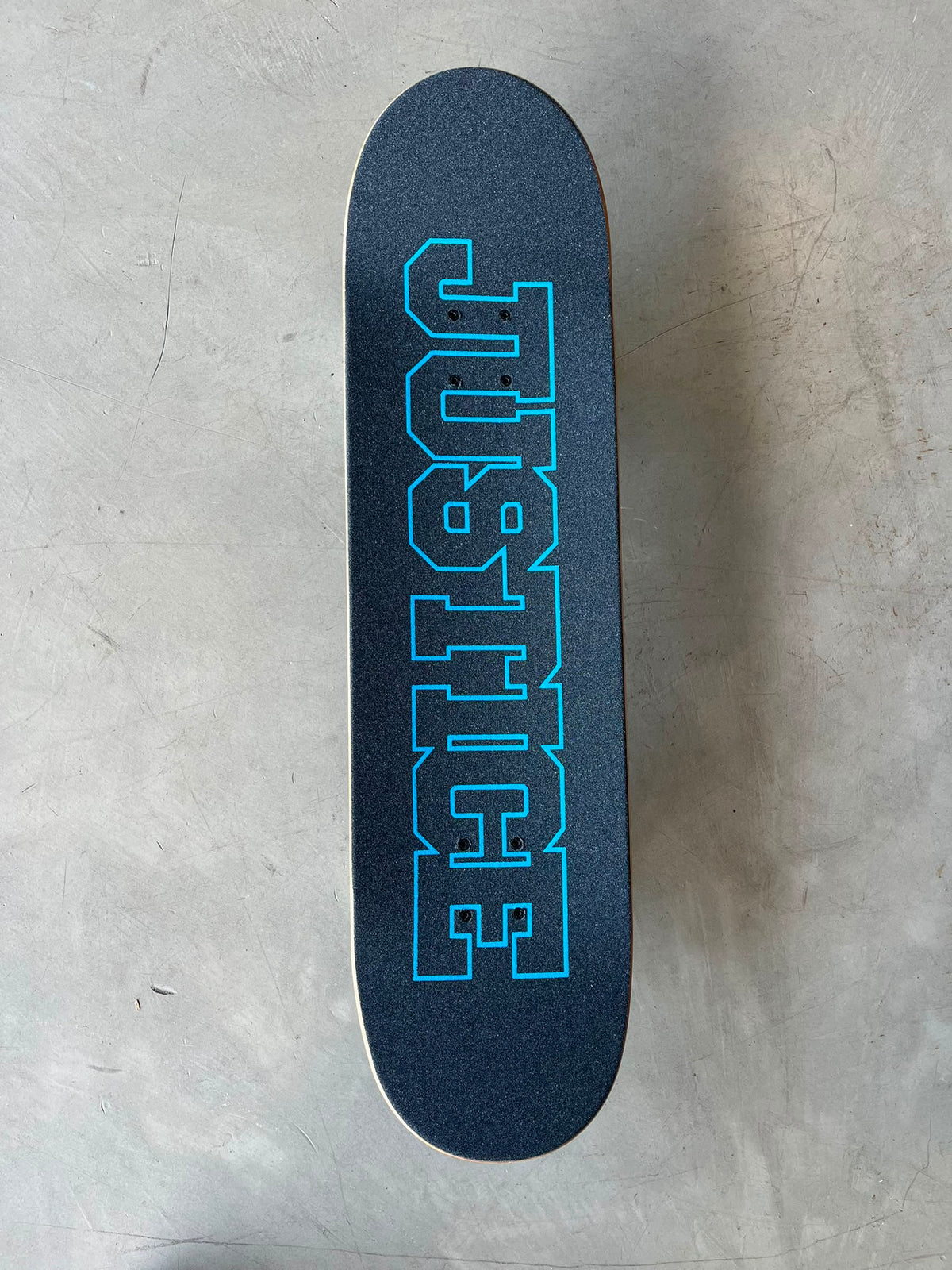 Skate Completo Justice Future