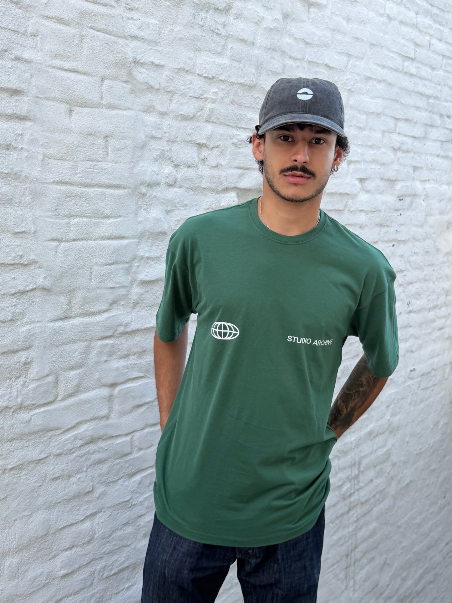 Remera STUDIO verde