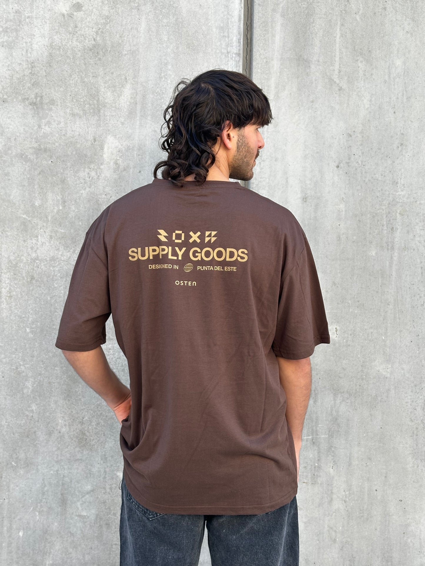 Remera SUPPLY marrón