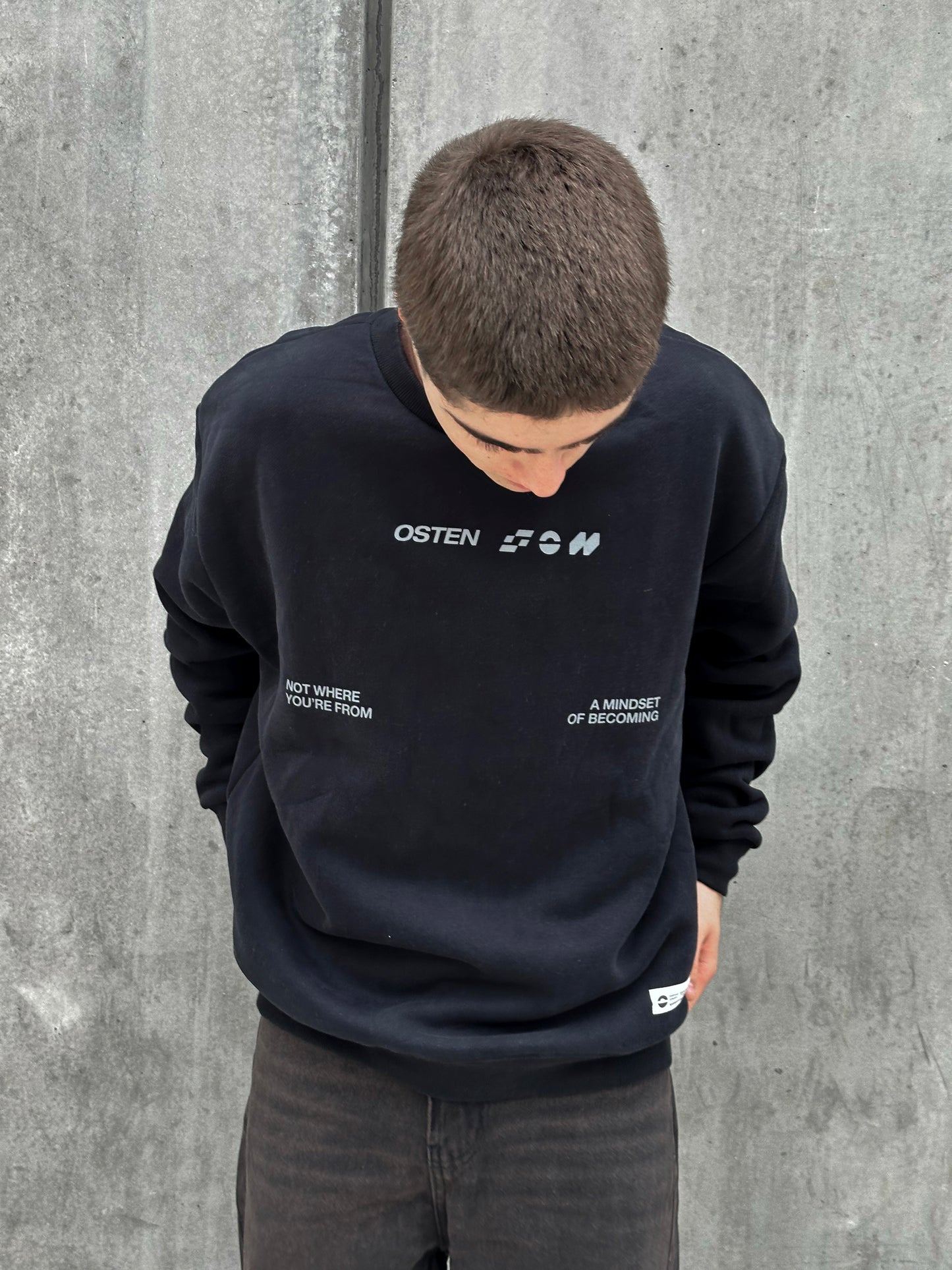 Buzo CONNECTION negro