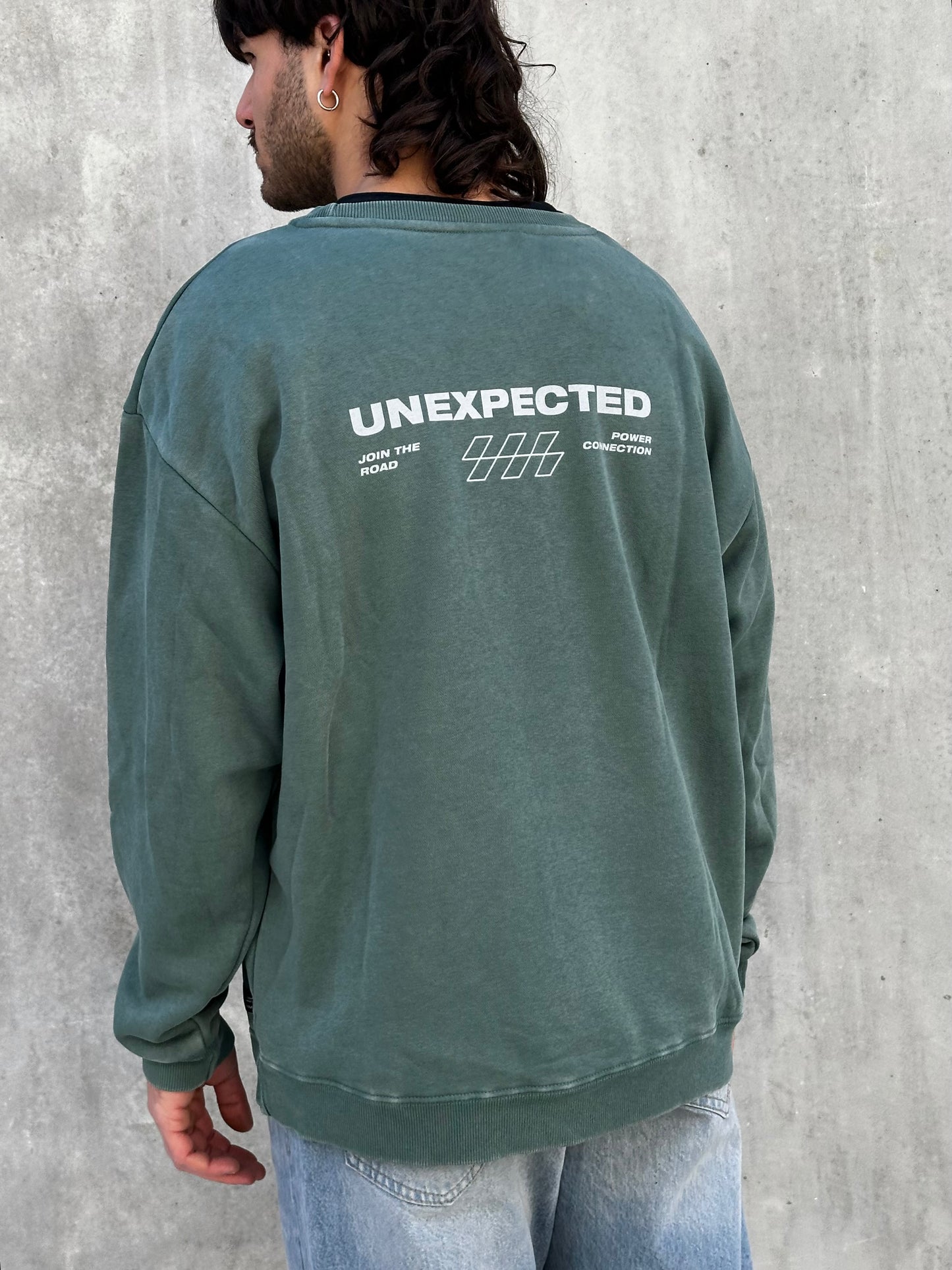 Buzo UNEXPECTED verde