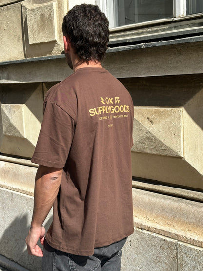 Remera SUPPLY marrón