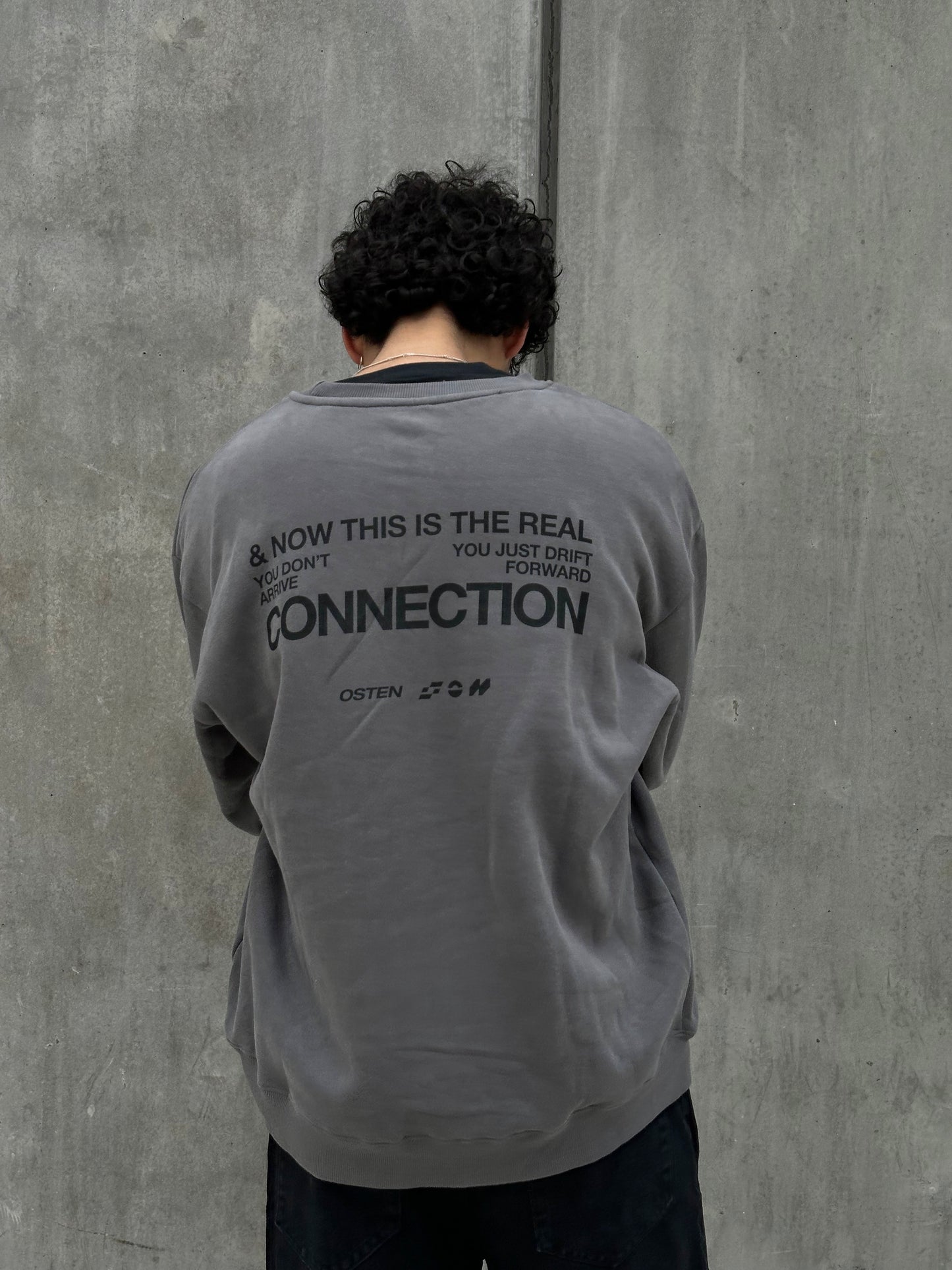 Buzo CONNECTION gris