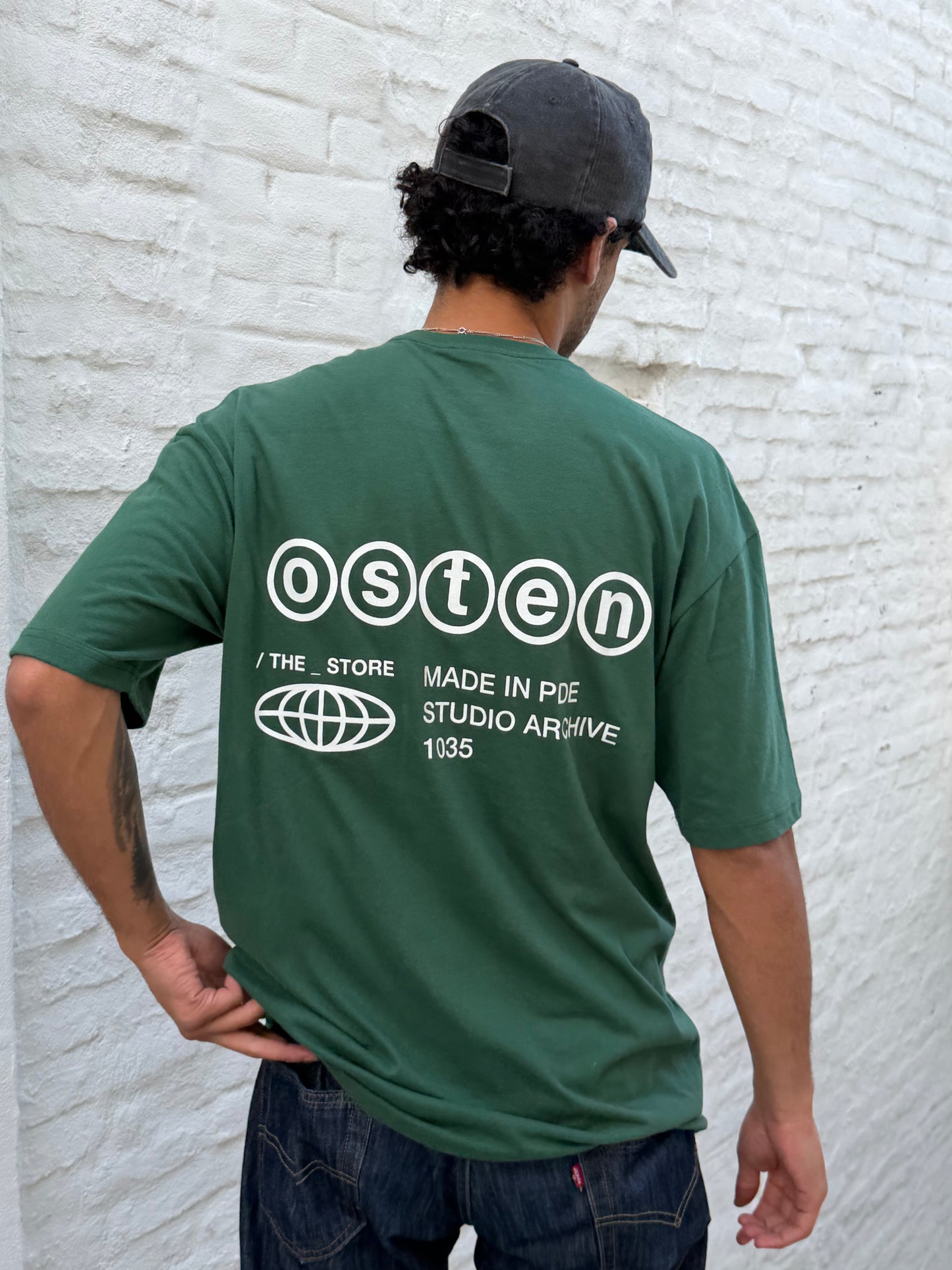 Remera STUDIO verde