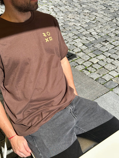 Remera SUPPLY marrón