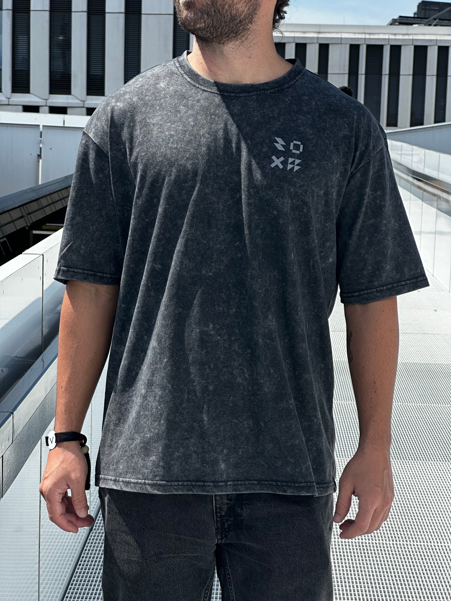 Remera SUPPLY gris