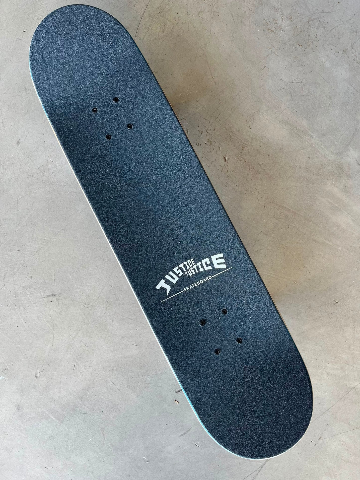 Skate Completo Justice QJMotor