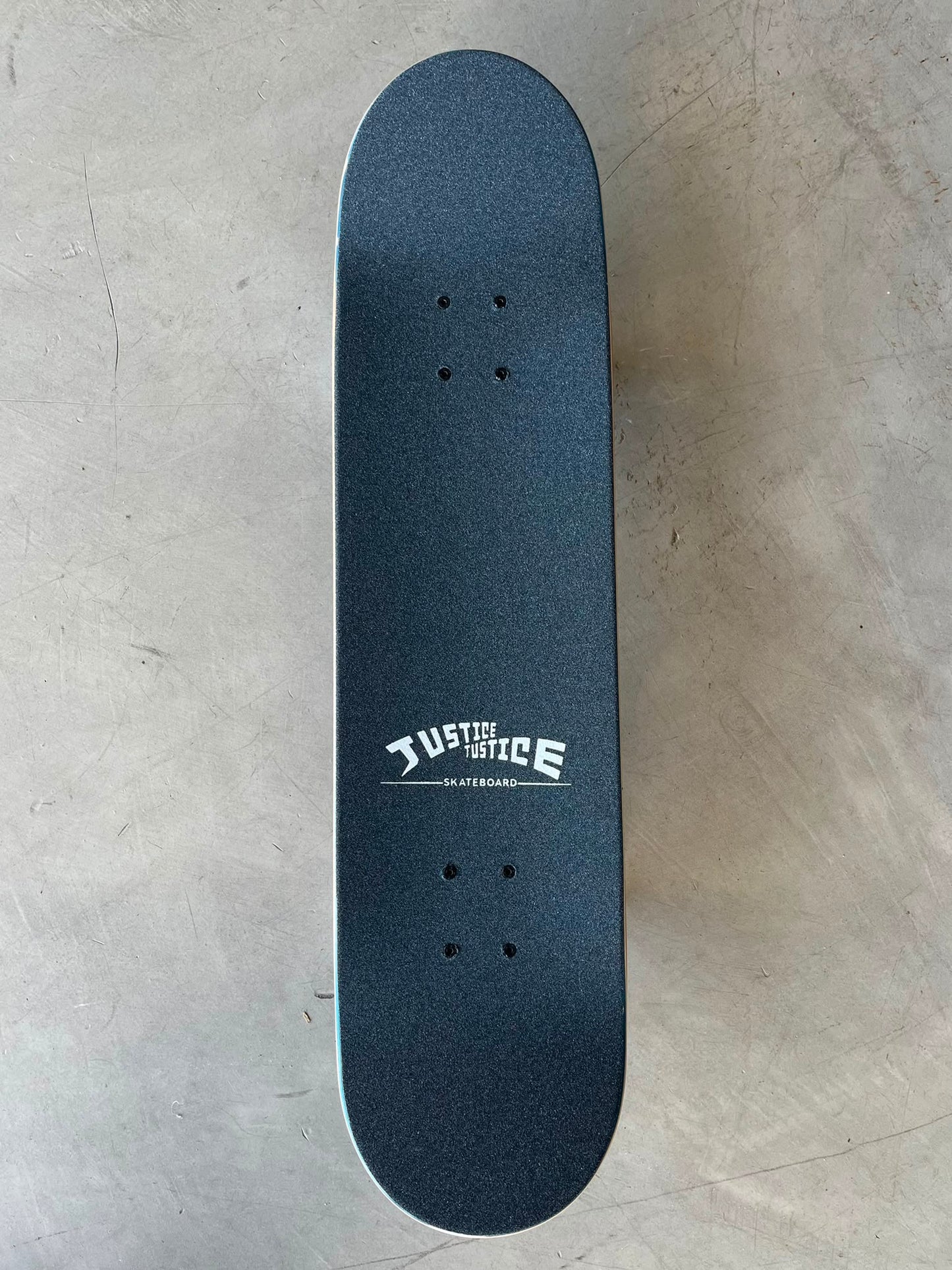 Skate Completo Justice QJMotor