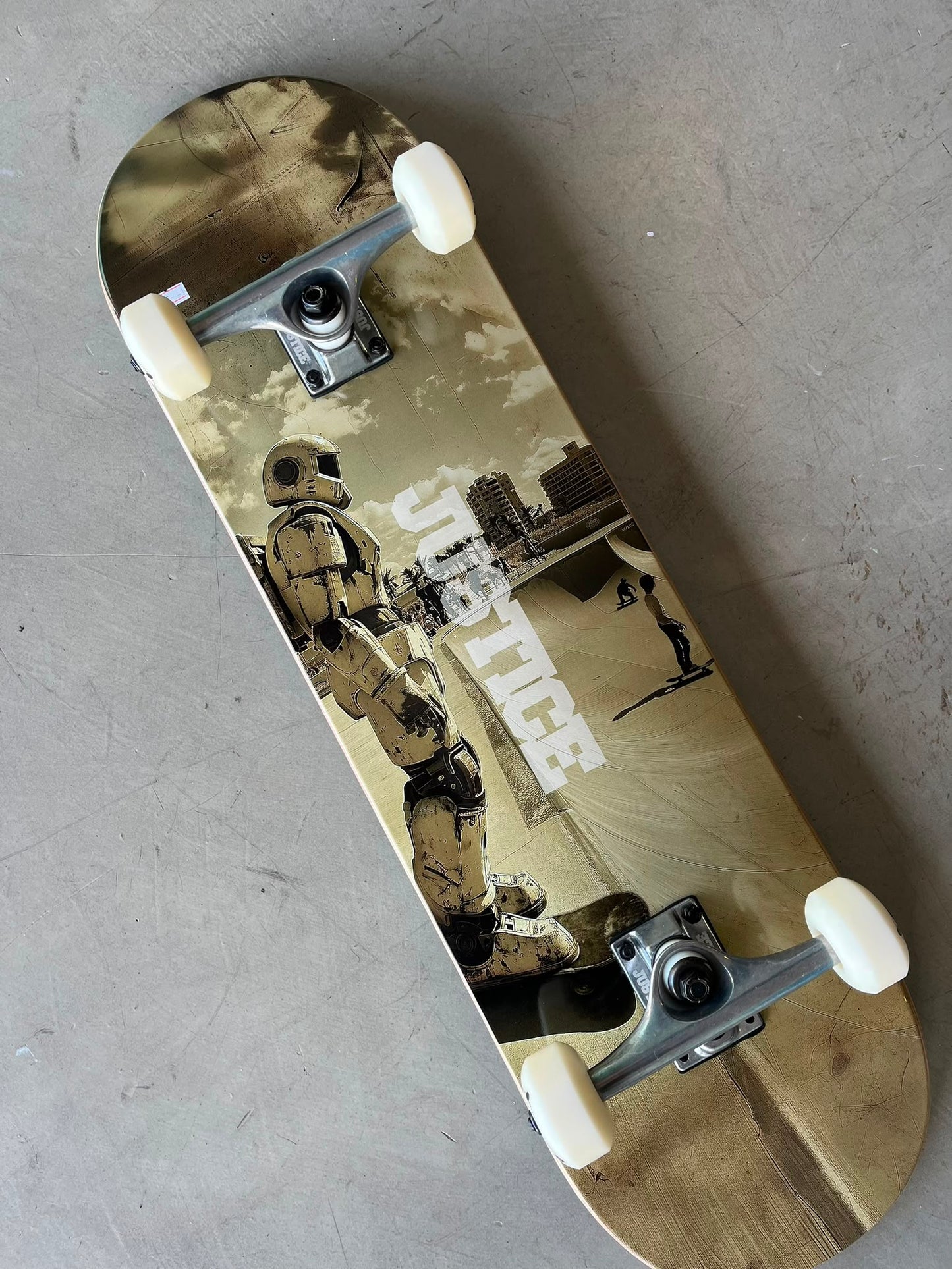 Skate Completo Justice Robot