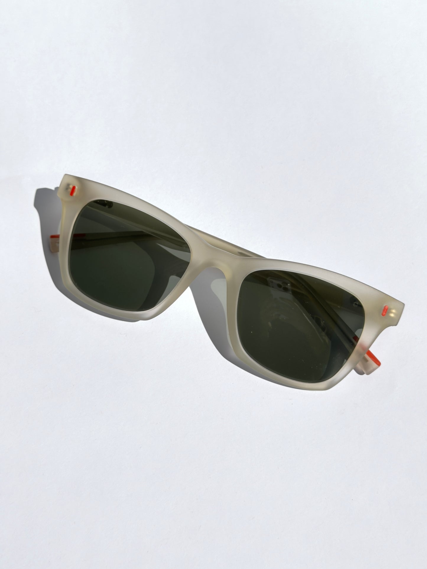 LENTES SOL OSTEN PORTO 2608