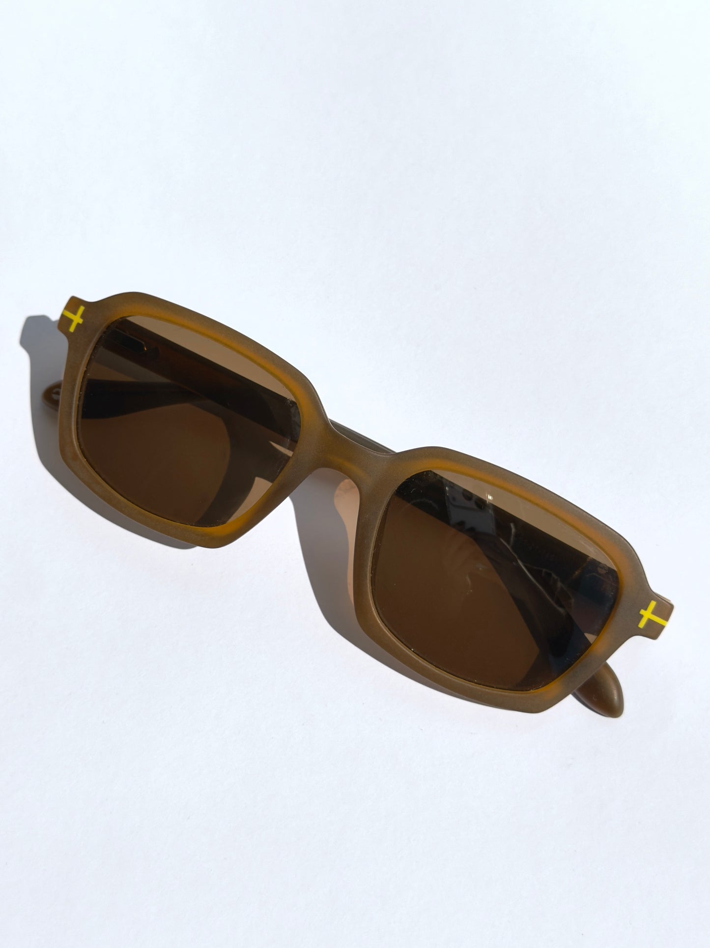 LENTES SOL OSTEN LIMA 2610